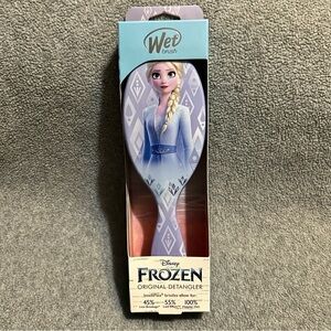 Wet Brush x Disney: Frozen Elsa detangler hair brush